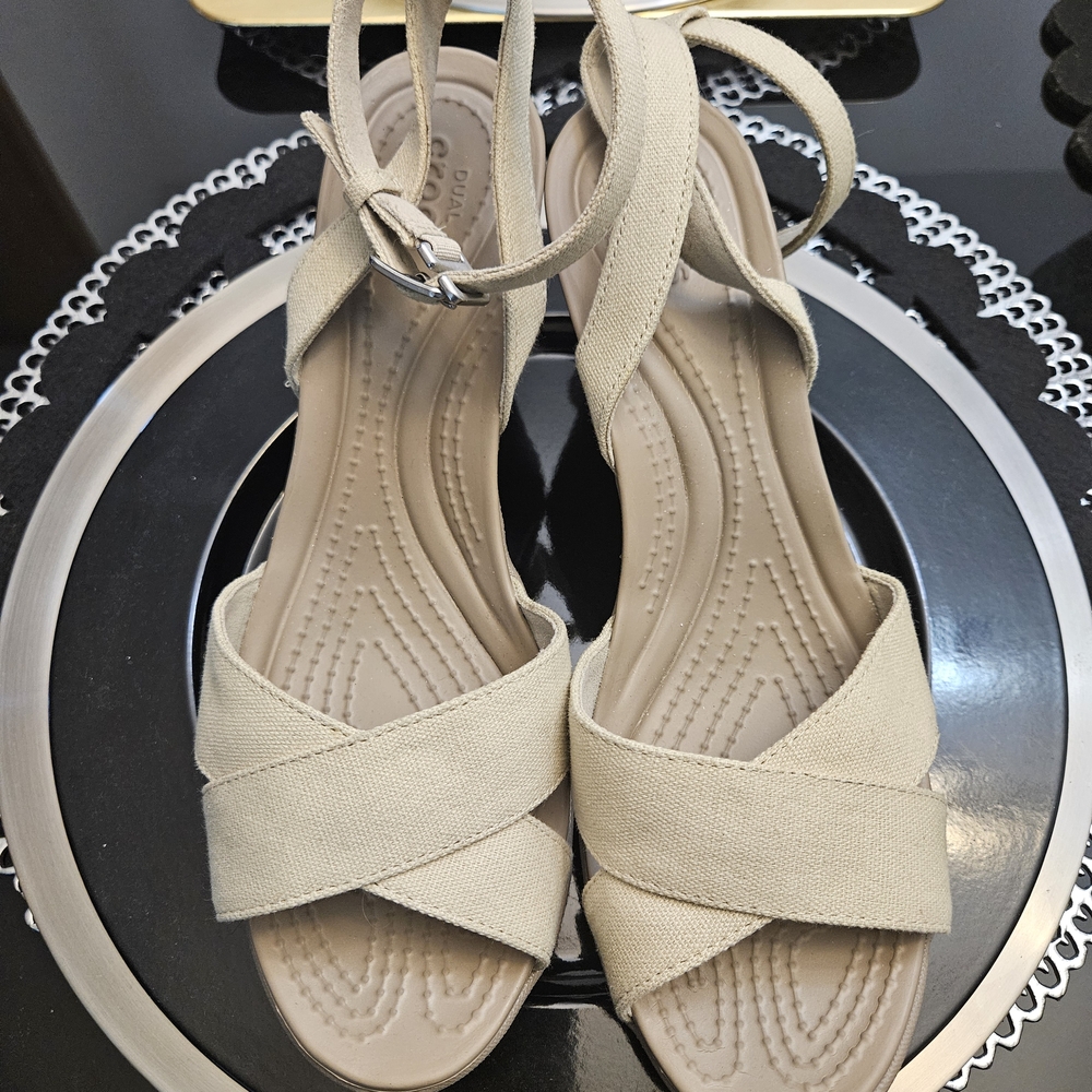 CROCS Beige Strappy Sandals